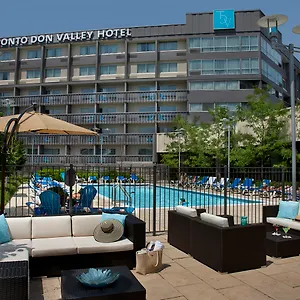 Otel Don Valley And, Toronto
