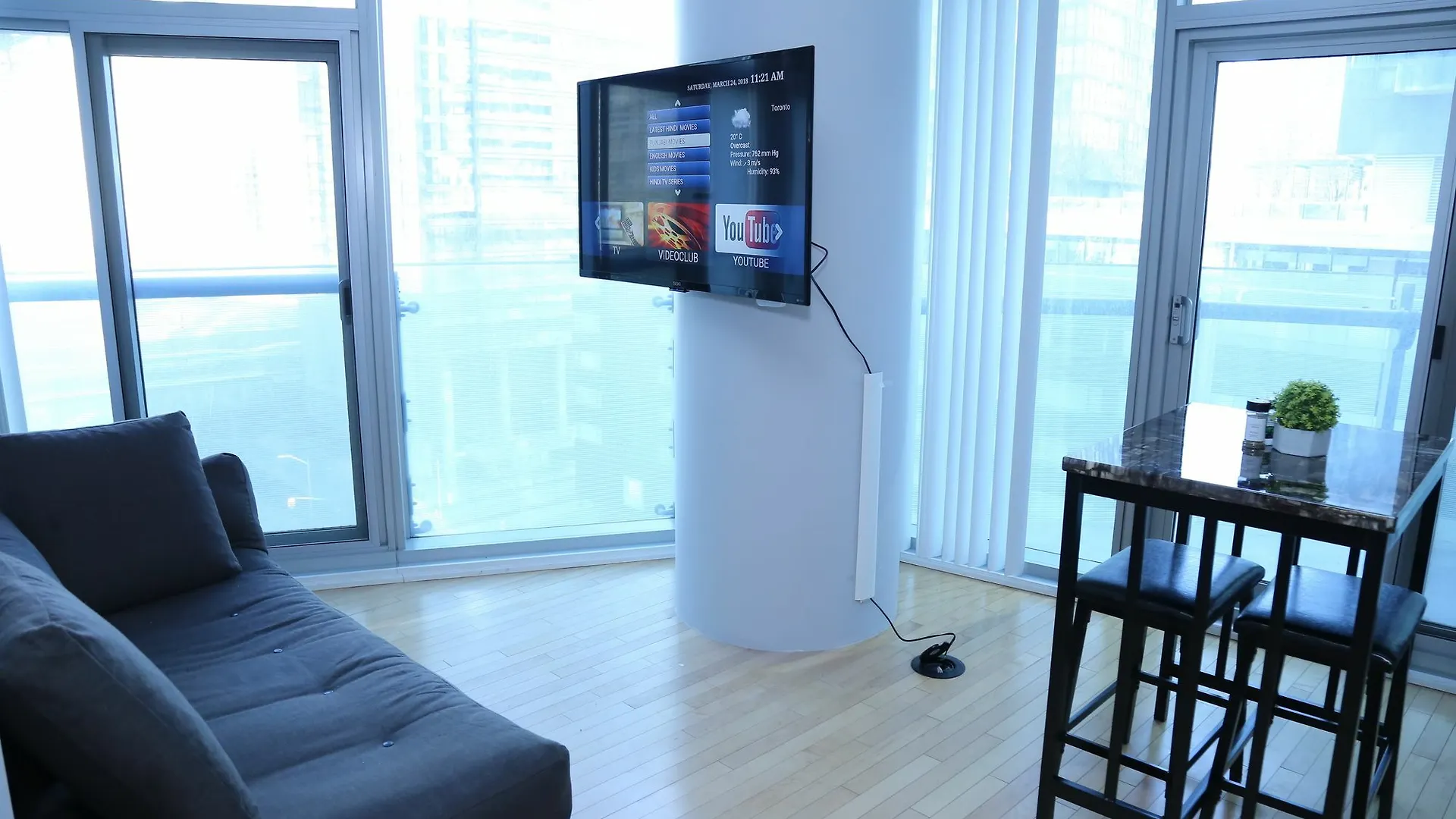 טורונטו Plush Residence Downtown קנדה